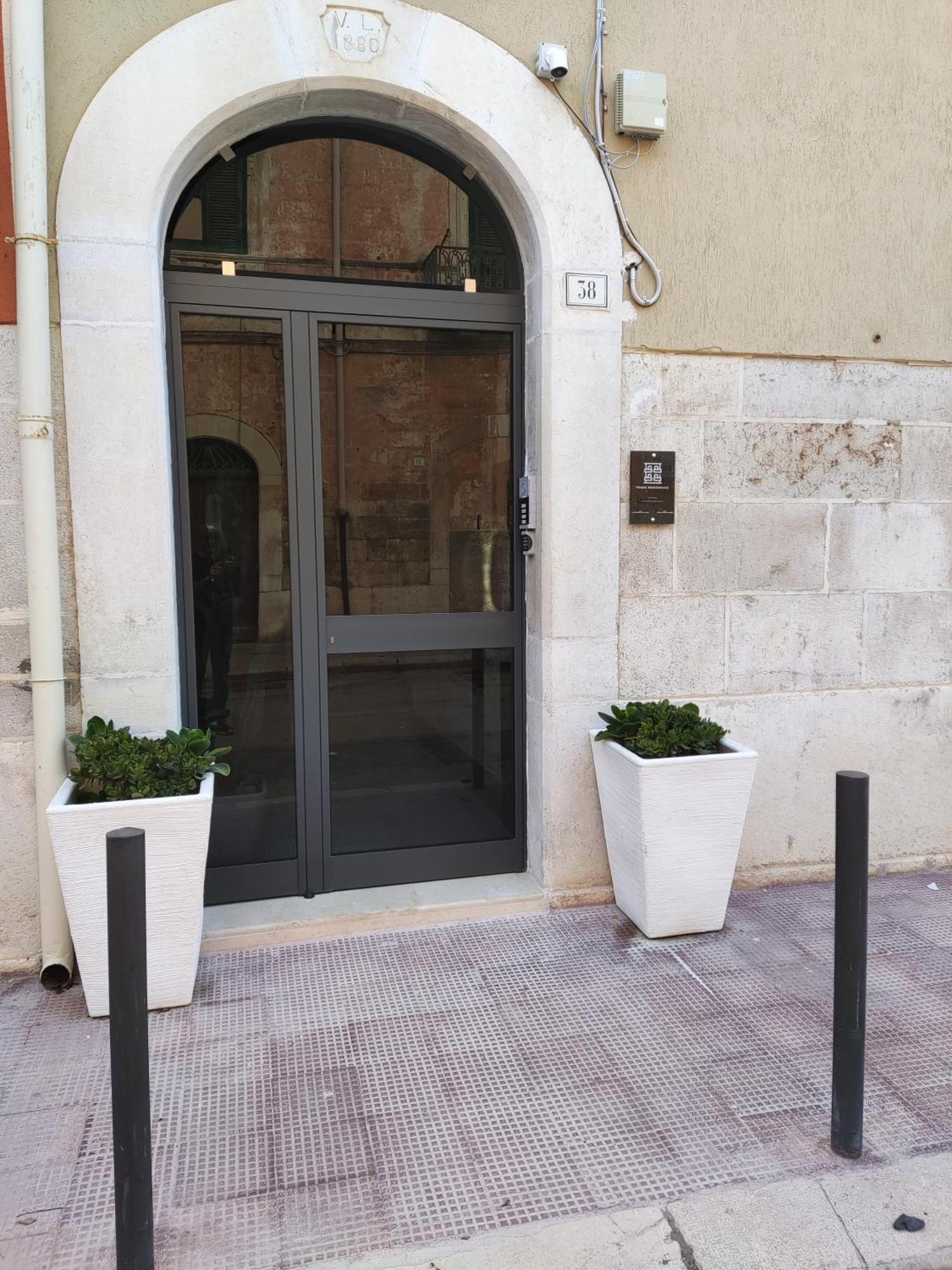 Trani Residence Buitenkant foto
