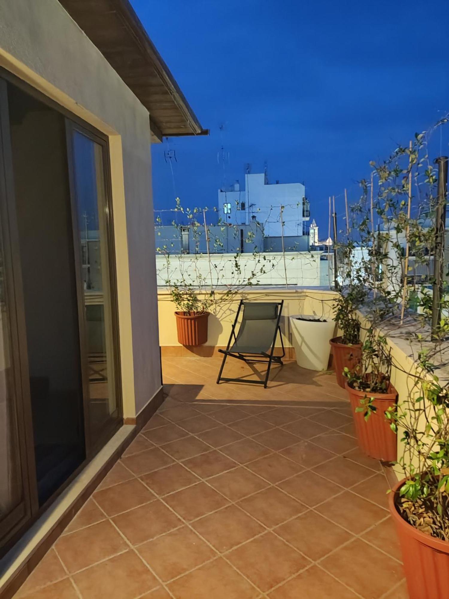 Trani Residence Buitenkant foto