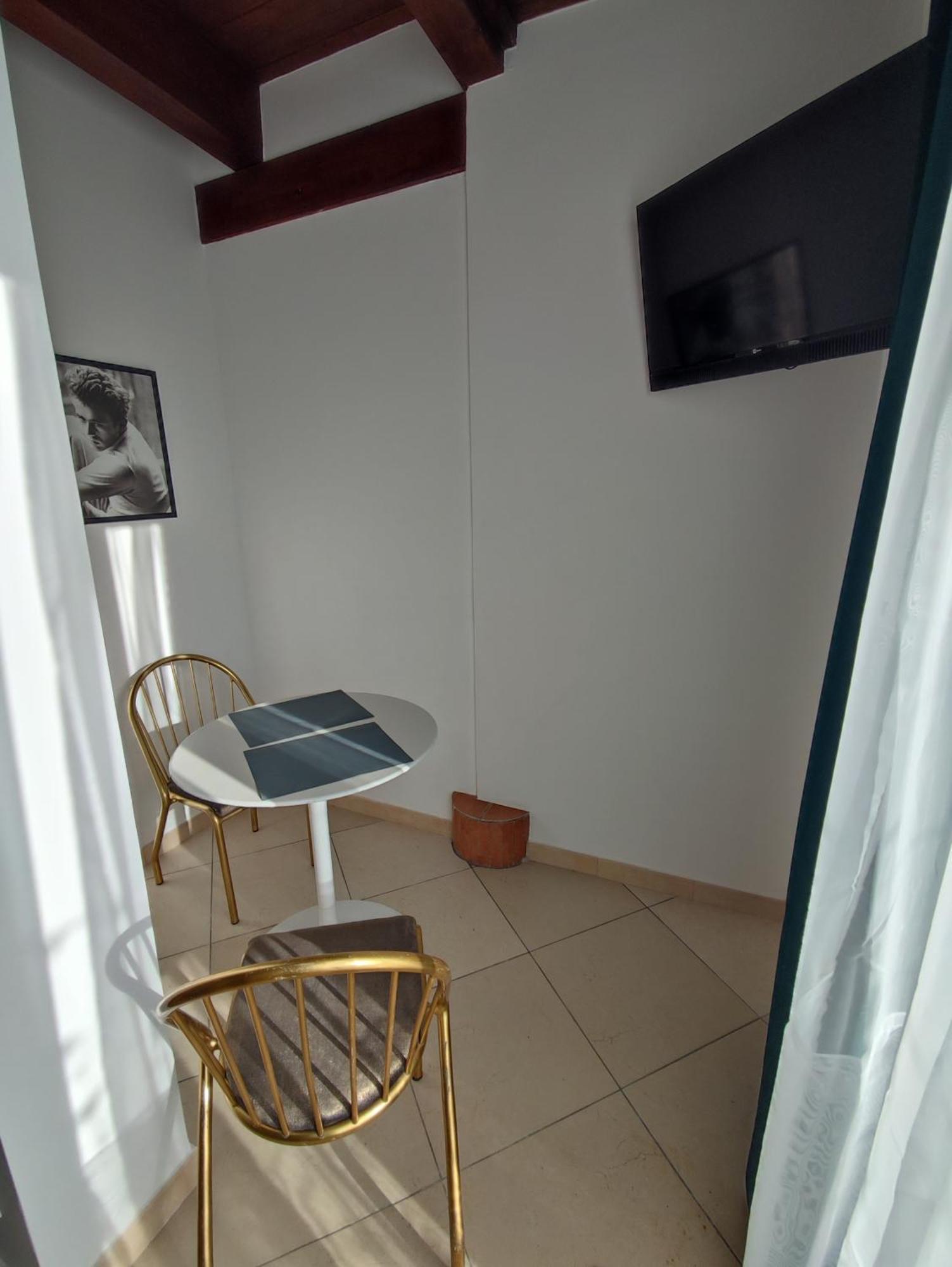 Trani Residence Buitenkant foto